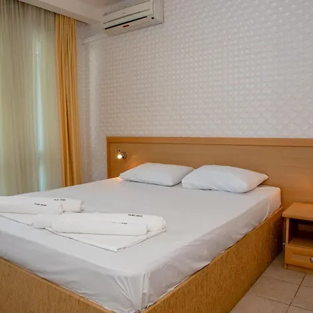 Sunny In Sunny By Flat Mаnаger Lägenhet Slăntjev Brjag